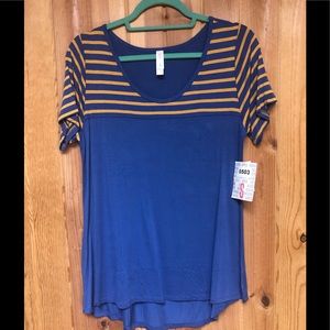 NWT LULAROE Classic T Small